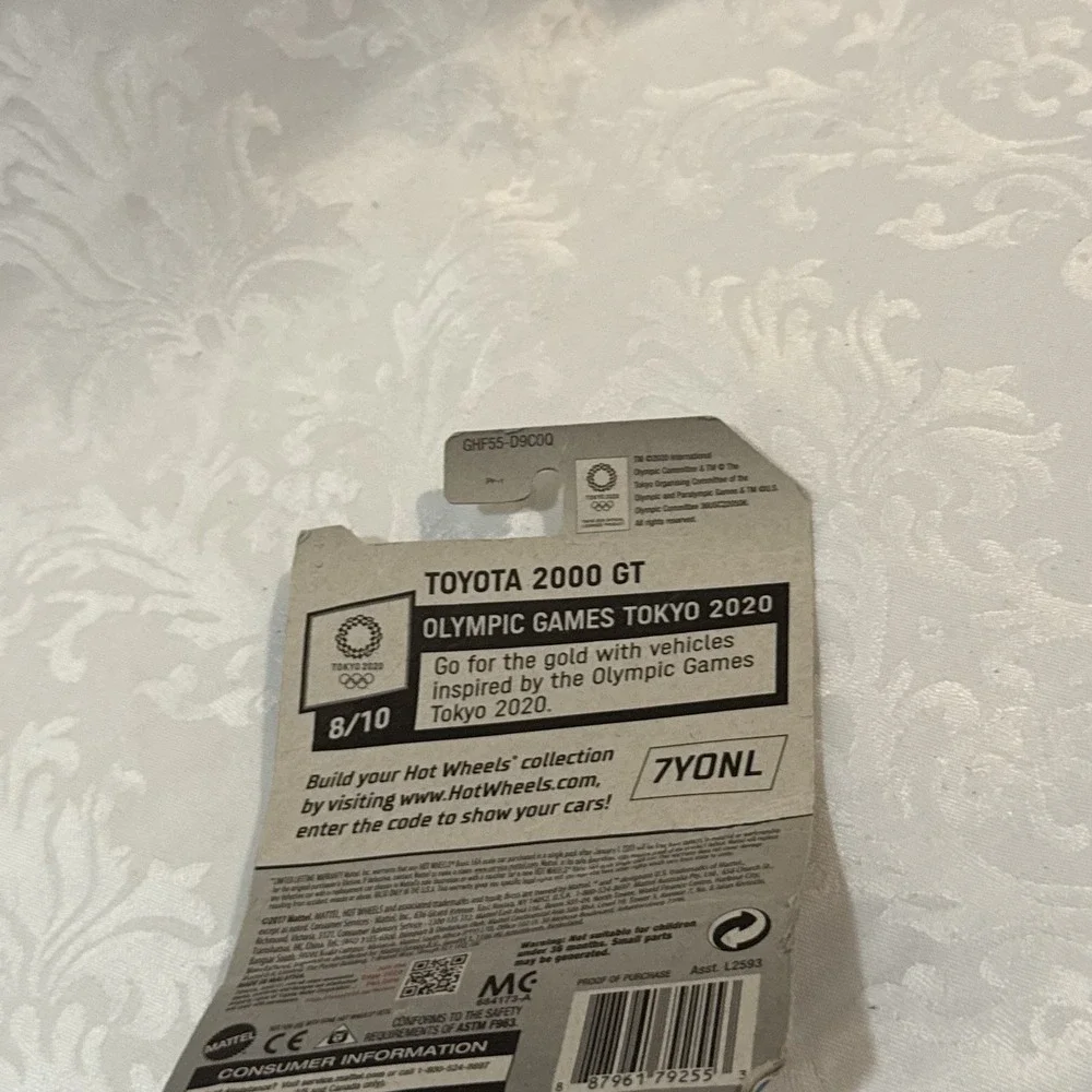 2020 HOT WHEELS TOKYO 2020 WHITE TOYOTA 2000 GT, OLYMPIC GAMES 8/10,